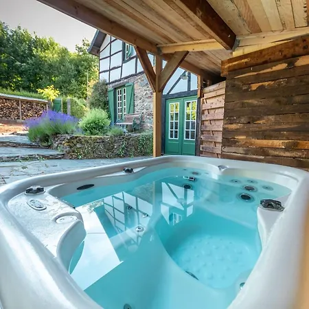 House In Coo Near Famous Waterfalls